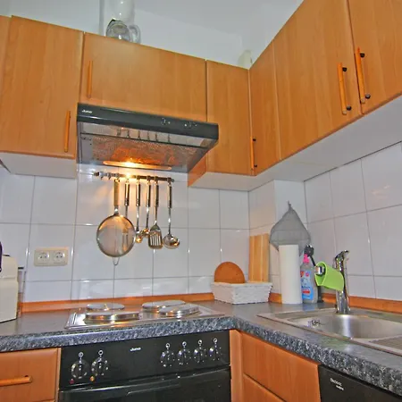 Raum In Fehmarn Orth, Cleaning Included דירה
